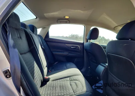 2017 Nissan Altima 2.5 z USA, uszkodzony, nr VIN 1N4AL3APXHC496756